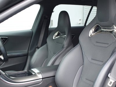 2025 Mercedes-BENZ C-CLASS AMG 照片 12