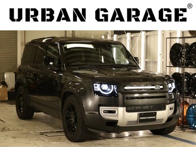 LAND ROVER DEFENDER - 1