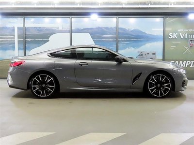 BMW 8 SERIES - 2