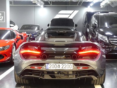 MCLAREN 720S - 4