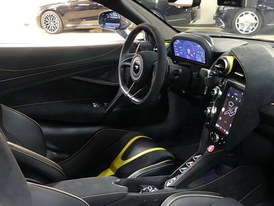 MCLAREN 720S - 5