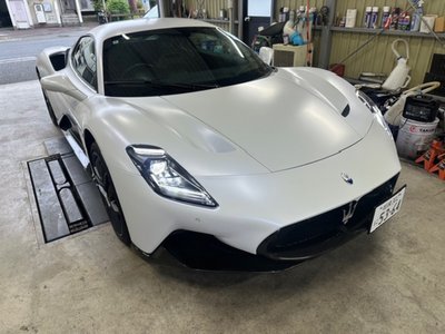MASERATI MC20 - 2
