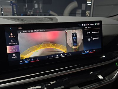 2025 BMW X6 thumbnail 21