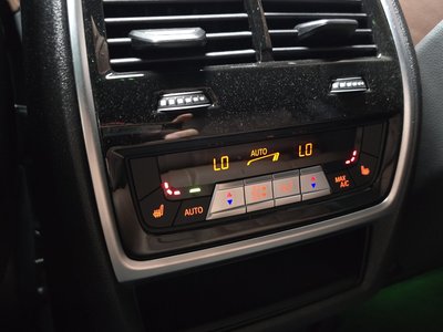 2025 BMW X6 thumbnail 27