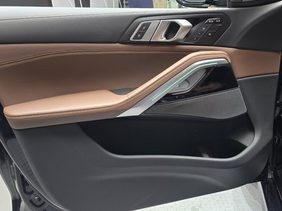 2025 BMW X6 thumbnail 14