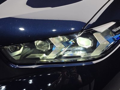 صورة 9 لـ 2025 BMW X6
