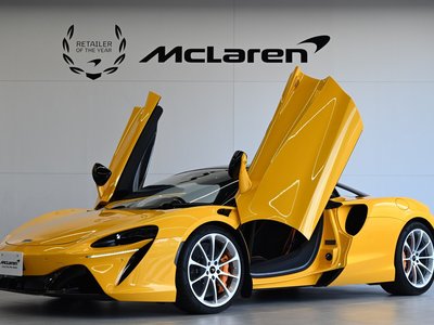 MCLAREN ARTURA - 2