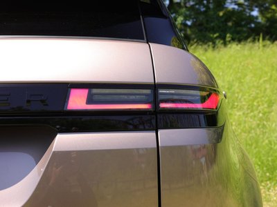صورة 8 لـ 2024 LAND Rover RANGE ROVER EVOQUE