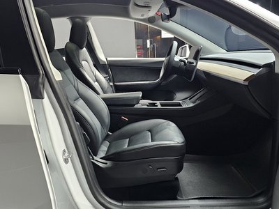 2022 Tesla MODEL Y photo 10