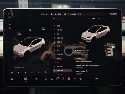 2022 Tesla MODEL Y photo 8