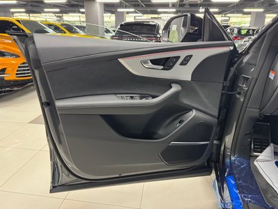 2026 AUDI Q8 photo 10