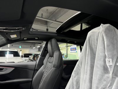 2026 AUDI Q8 photo 6