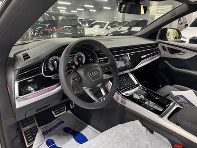 2026 AUDI Q8 photo 8