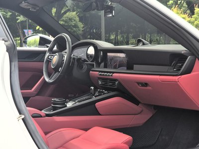 PORSCHE 911 - 4