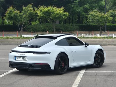 PORSCHE 911 - 5