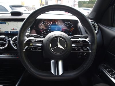 MERCEDES-BENZ GLB - 8