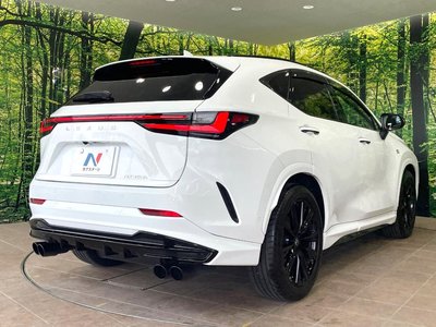 صورة مصغرة 17 لـ 2022 Lexus NX