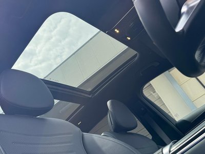 2025 Mercedes-BENZ GLC photo 7