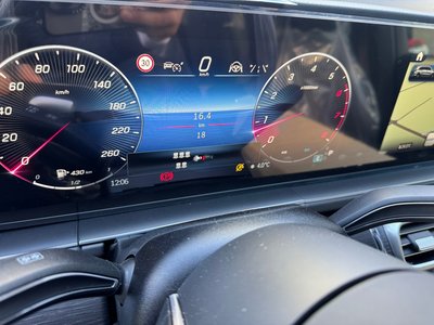 MERCEDES-BENZ GLS - 10