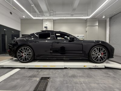 PORSCHE PANAMERA - 3