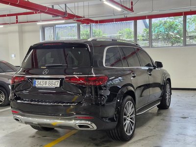 MERCEDES-BENZ GLS - 7