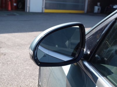 MERCEDES-BENZ E-CLASS - 6