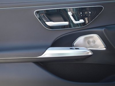 MERCEDES-BENZ E-CLASS - 7