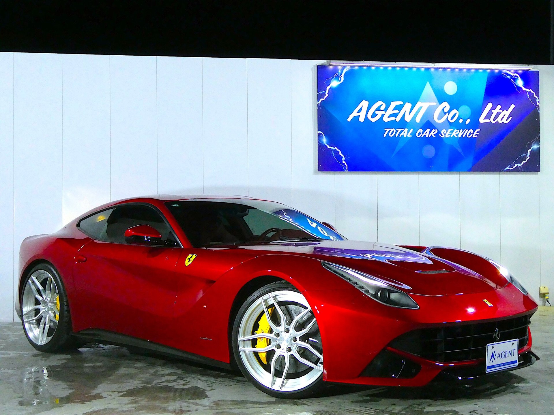 FERRARI F12 BERLINETTA - View 1