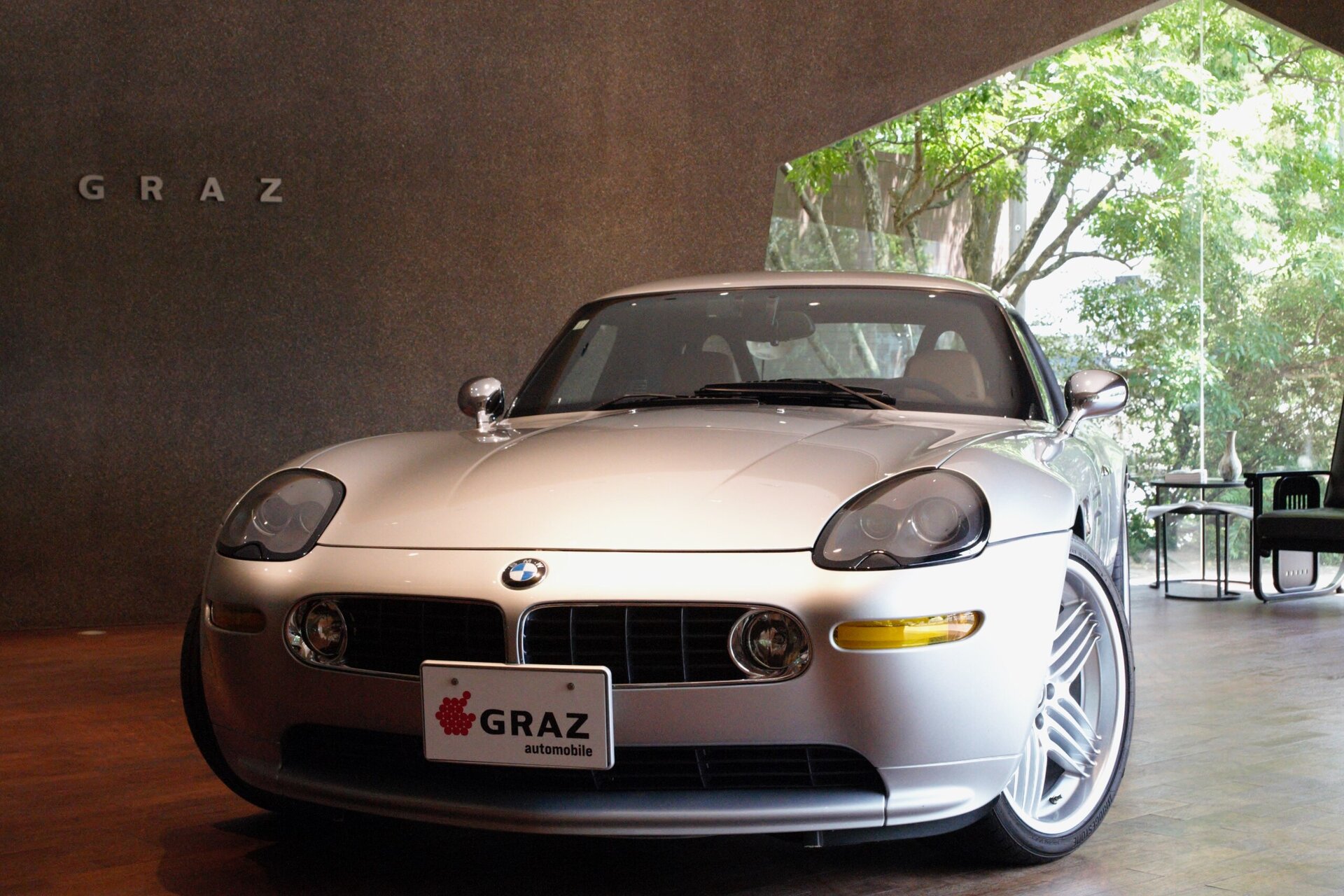 BMW Z8 - View 1
