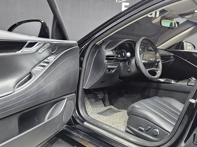 2021 Genesis G80 (RG3) photo 10