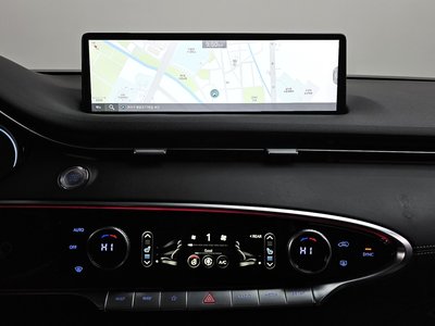 2022 Genesis GV70 — миниатюра 14