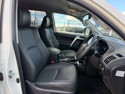 TOYOTA LAND CRUISER PRADO - 4