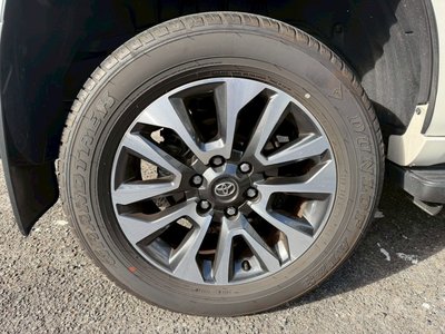 TOYOTA LAND CRUISER PRADO - 9