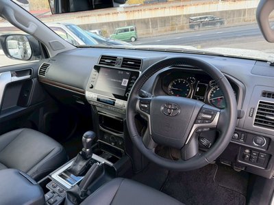 TOYOTA LAND CRUISER PRADO - 6