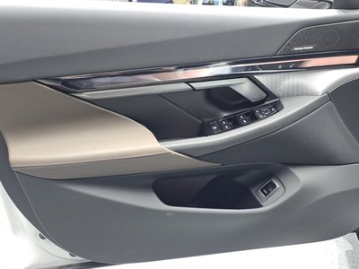 2025 BMW 5 SERIES — миниатюра 14