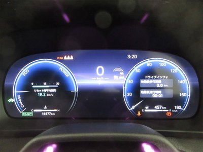 TOYOTA CROWN SPORT - 8