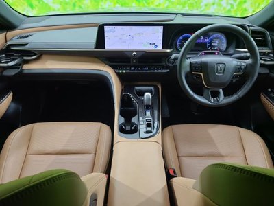 TOYOTA CROWN SPORT - 4