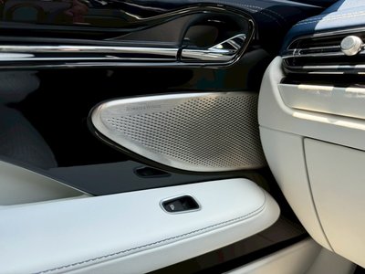 2024 Aston Martin DB12 照片 35
