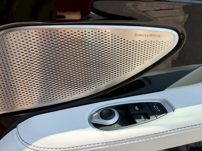 2024 Aston Martin DB12 照片 34