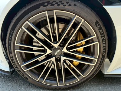 2024 Aston Martin DB12 照片 19