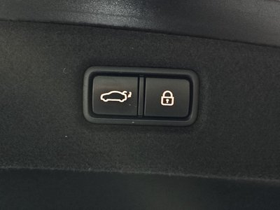 2020 Genesis G90 — миниатюра 26