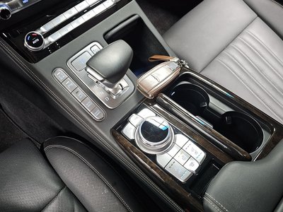 2020 Genesis G90 — миниатюра 12