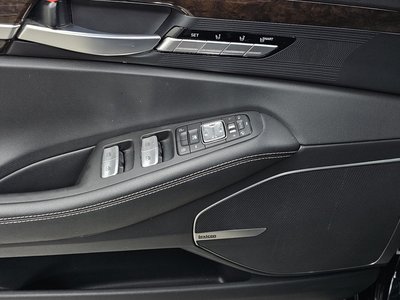 2020 Genesis G90 — миниатюра 16