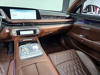 صورة 10 لـ 2022 Genesis G90 (RS4)