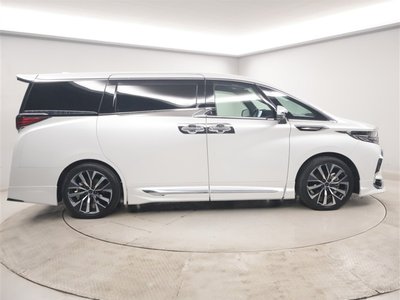 TOYOTA ALPHARD - 4