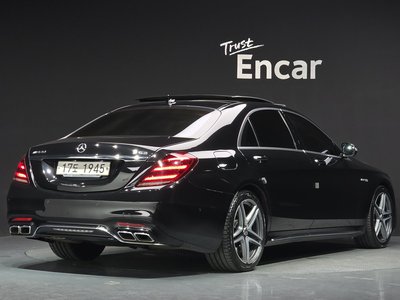 2018 Mercedes-BENZ S-CLASS photo 4