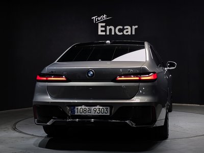 BMW 7 SERIES - 3