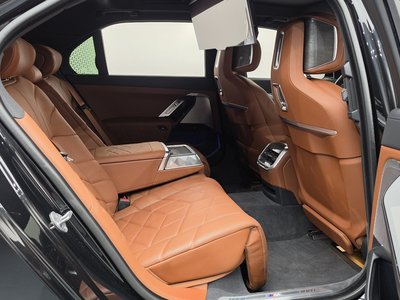 2024 BMW I7 — миниатюра 11