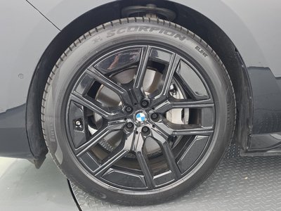 صورة 6 لـ 2024 BMW I7