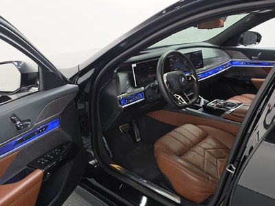 صورة 10 لـ 2024 BMW I7